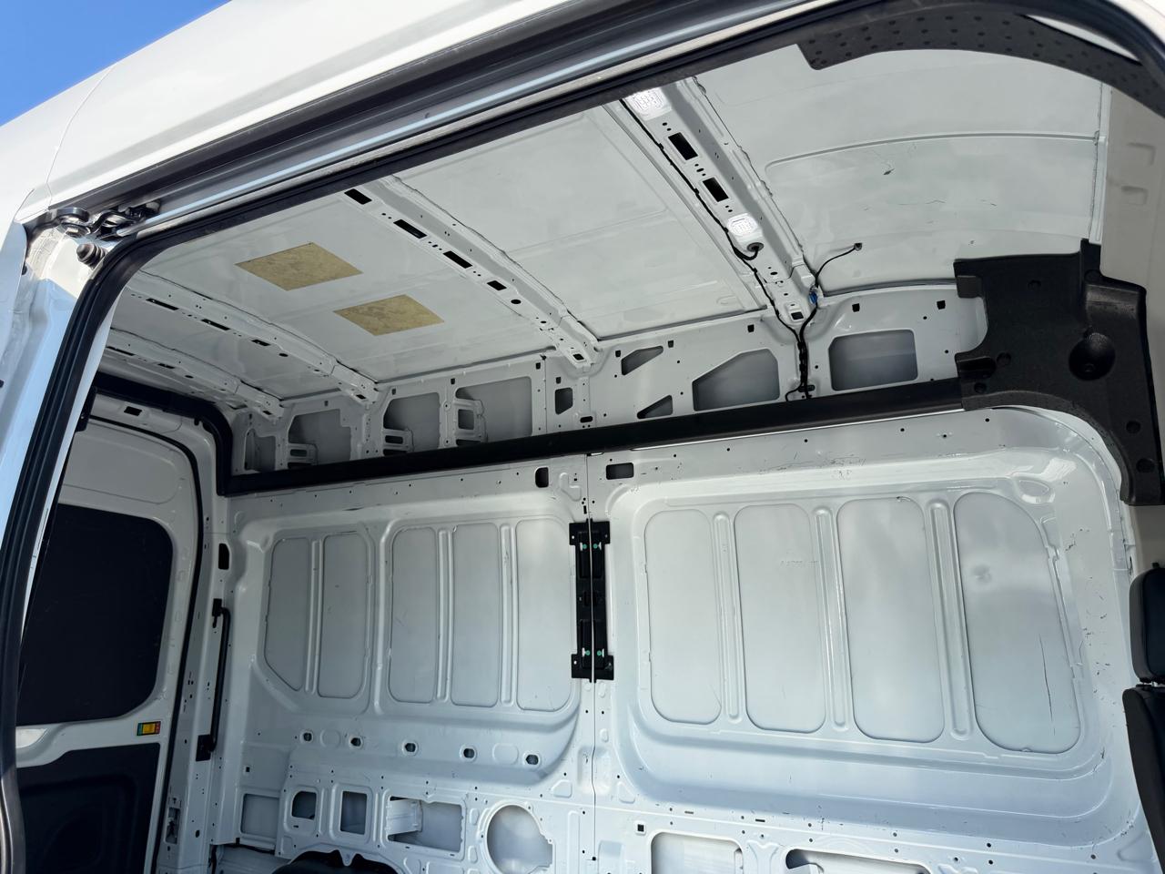 Ford Transit Cargo Van T-250 148" Hi Rf 9070 GVWR RWD 2021