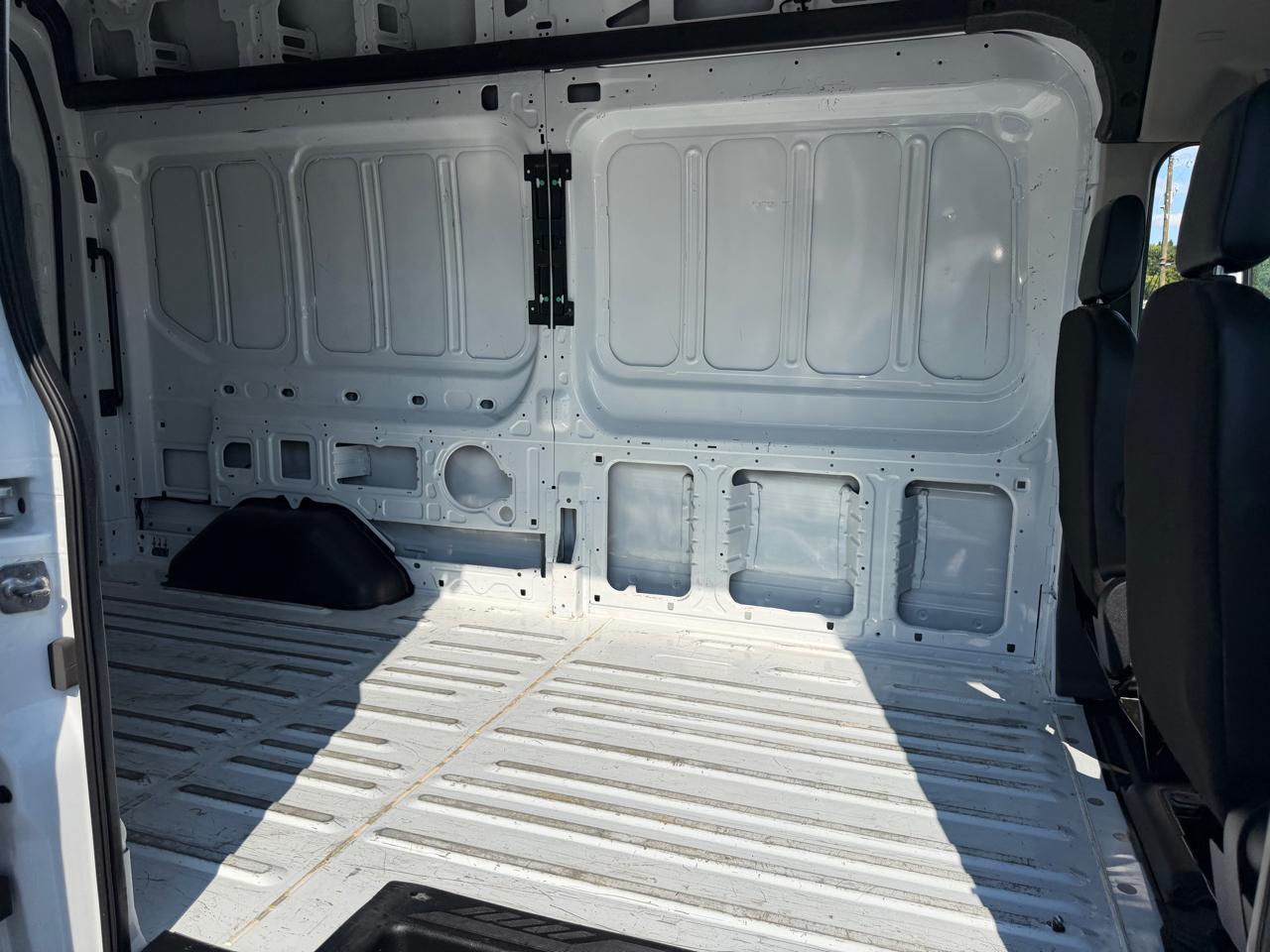 Ford Transit Cargo Van T-250 148" Hi Rf 9070 GVWR RWD 2021
