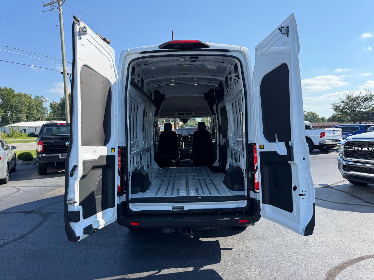 Ford Transit Cargo Van T-250 148" Hi Rf 9070 GVWR RWD 2021