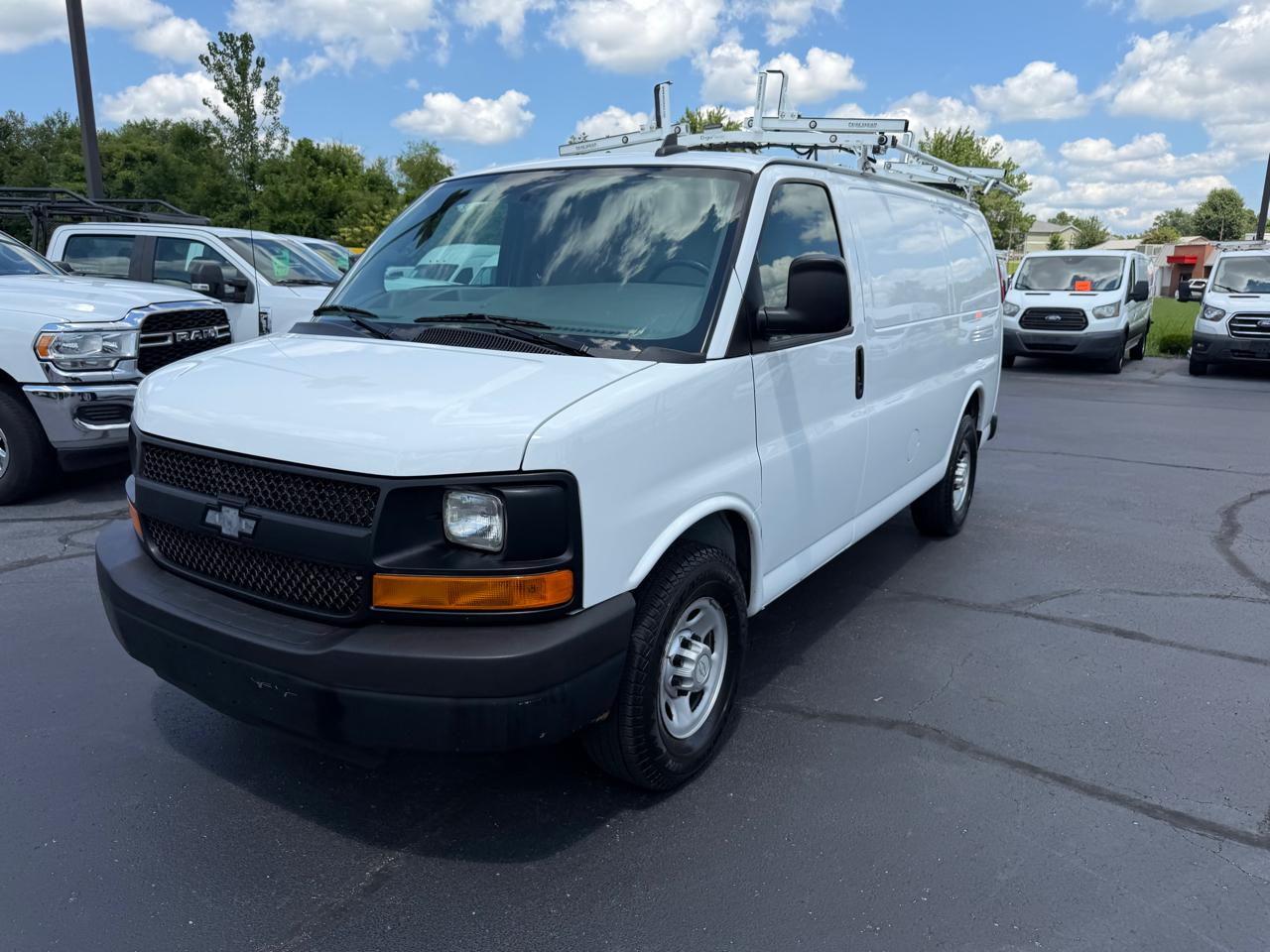 Chevrolet Express Cargo Van RWD 2500 135" 2016