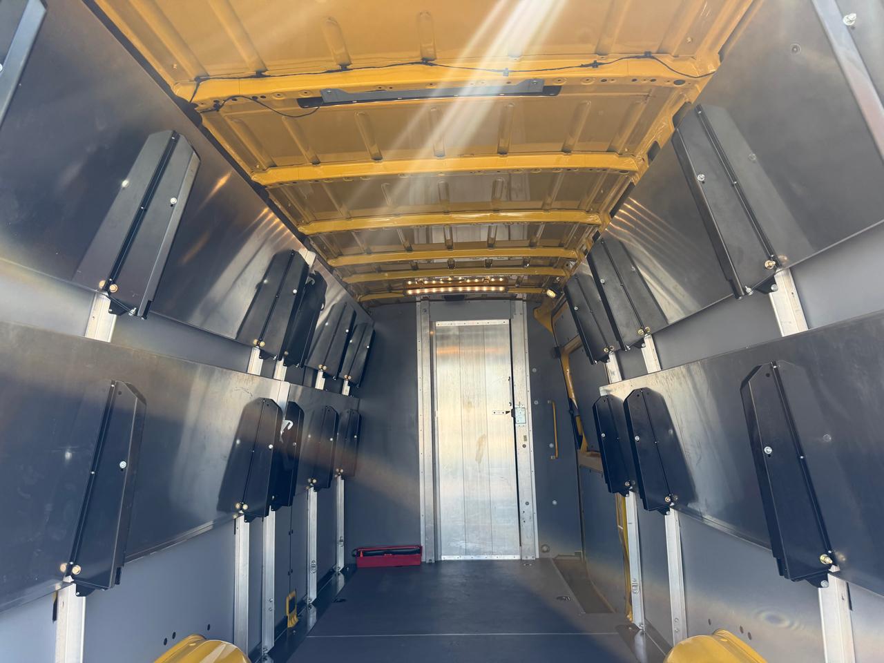 Mercedes-Benz Sprinter Cargo Van 2500 High Roof I4 Gas 170" RWD 2021
