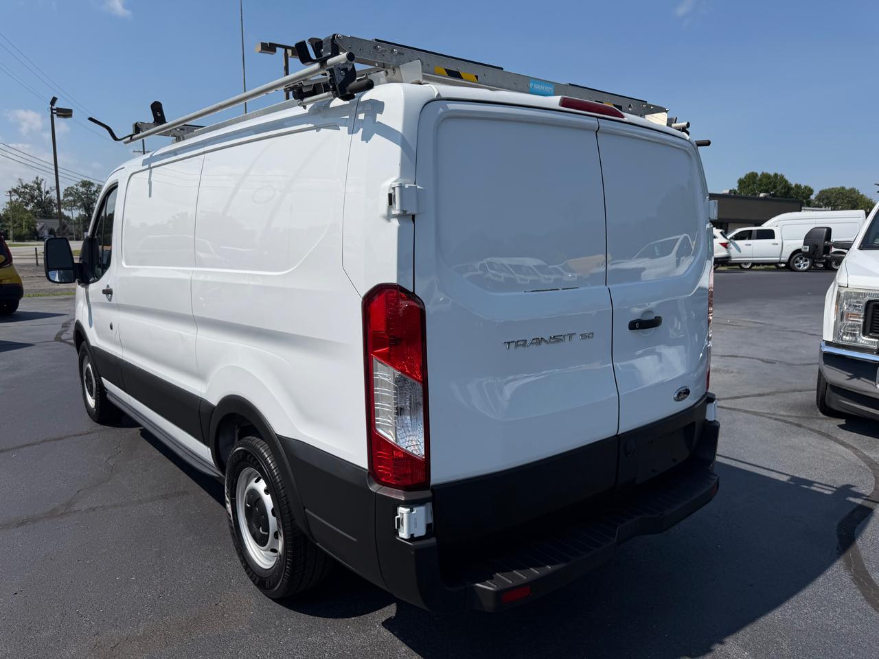Ford Transit Van T-150 130" Low Rf 8600 GVWR Swing-Out RH Dr 2019