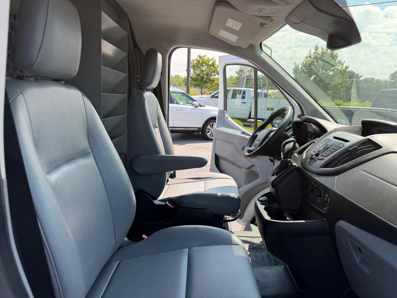Ford Transit Van T-150 130" Low Rf 8600 GVWR Swing-Out RH Dr 2019