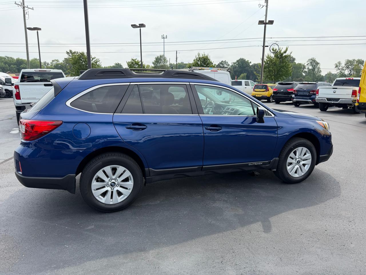 Subaru Outback 4dr Wgn 2.5i Premium 2016