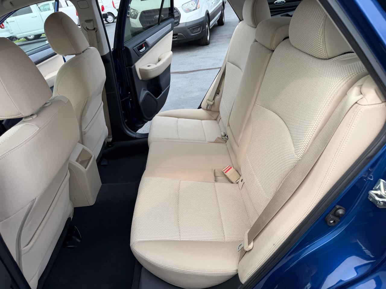 Subaru Outback 4dr Wgn 2.5i Premium 2016