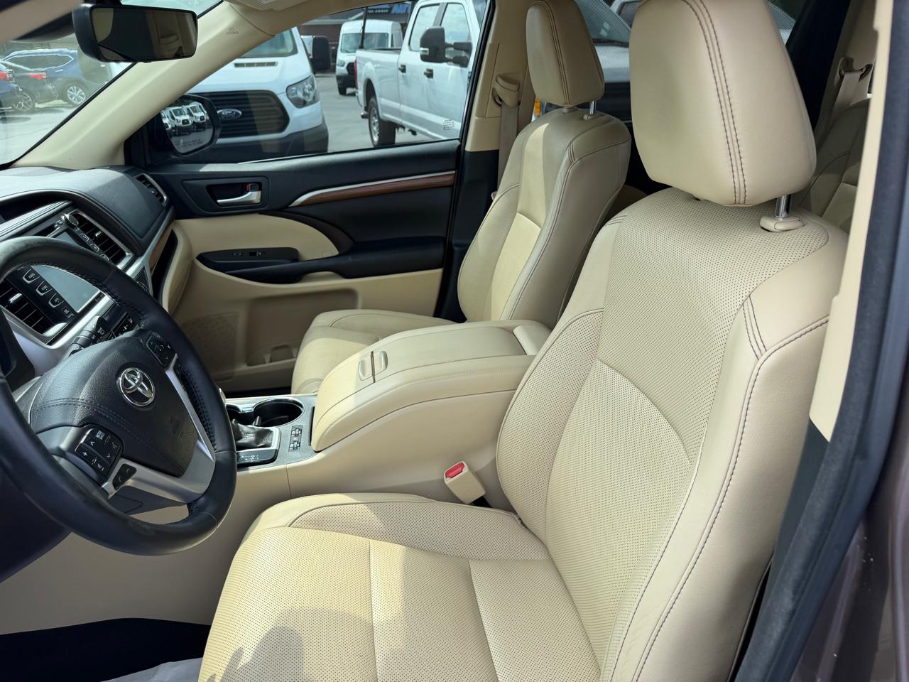 Toyota Highlander  2017