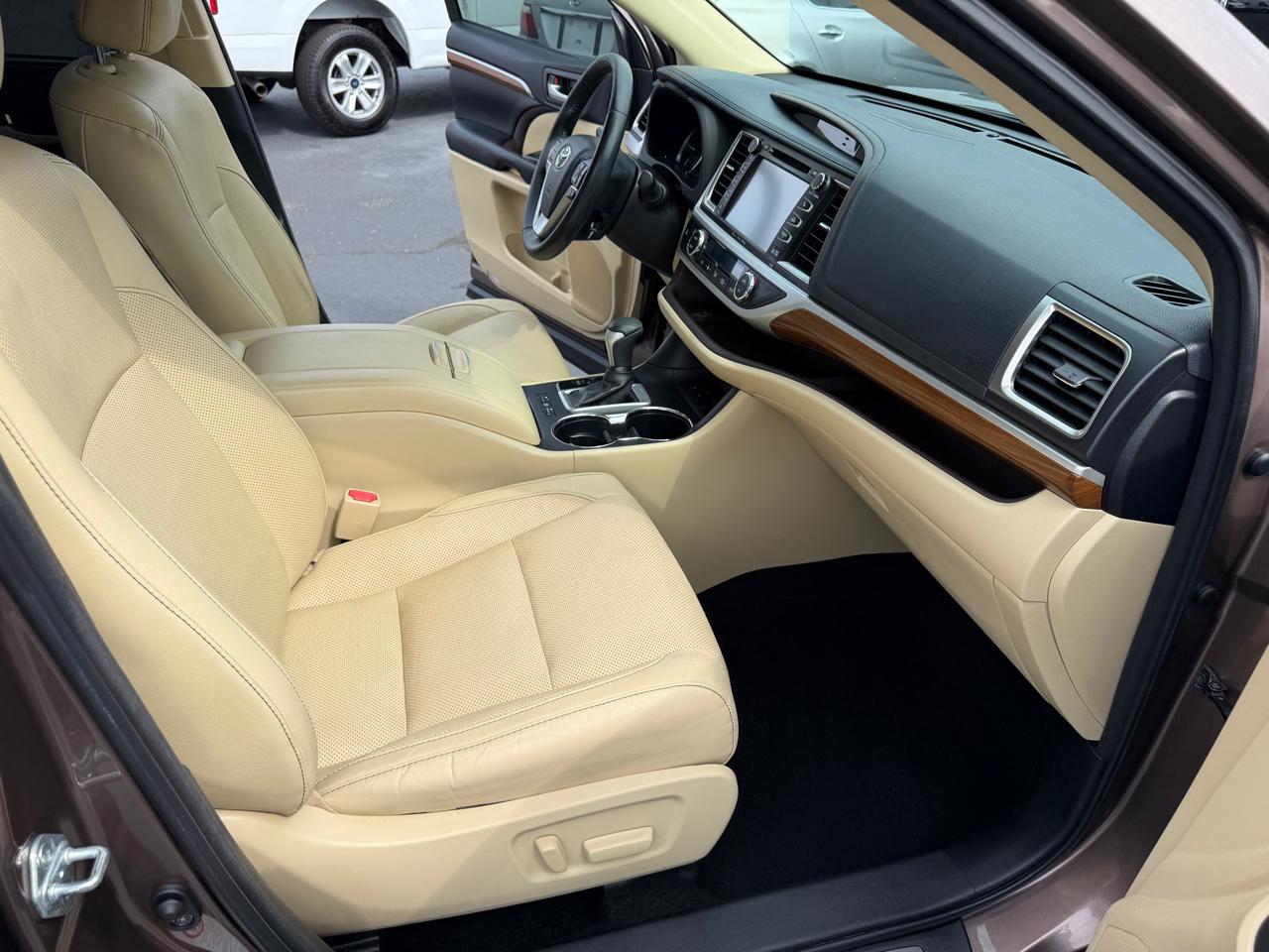 Toyota Highlander  2017