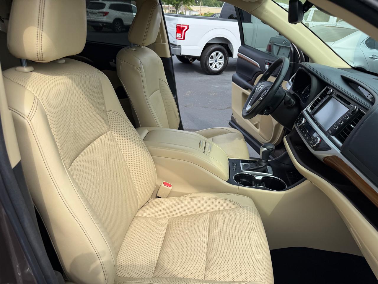 Toyota Highlander  2017