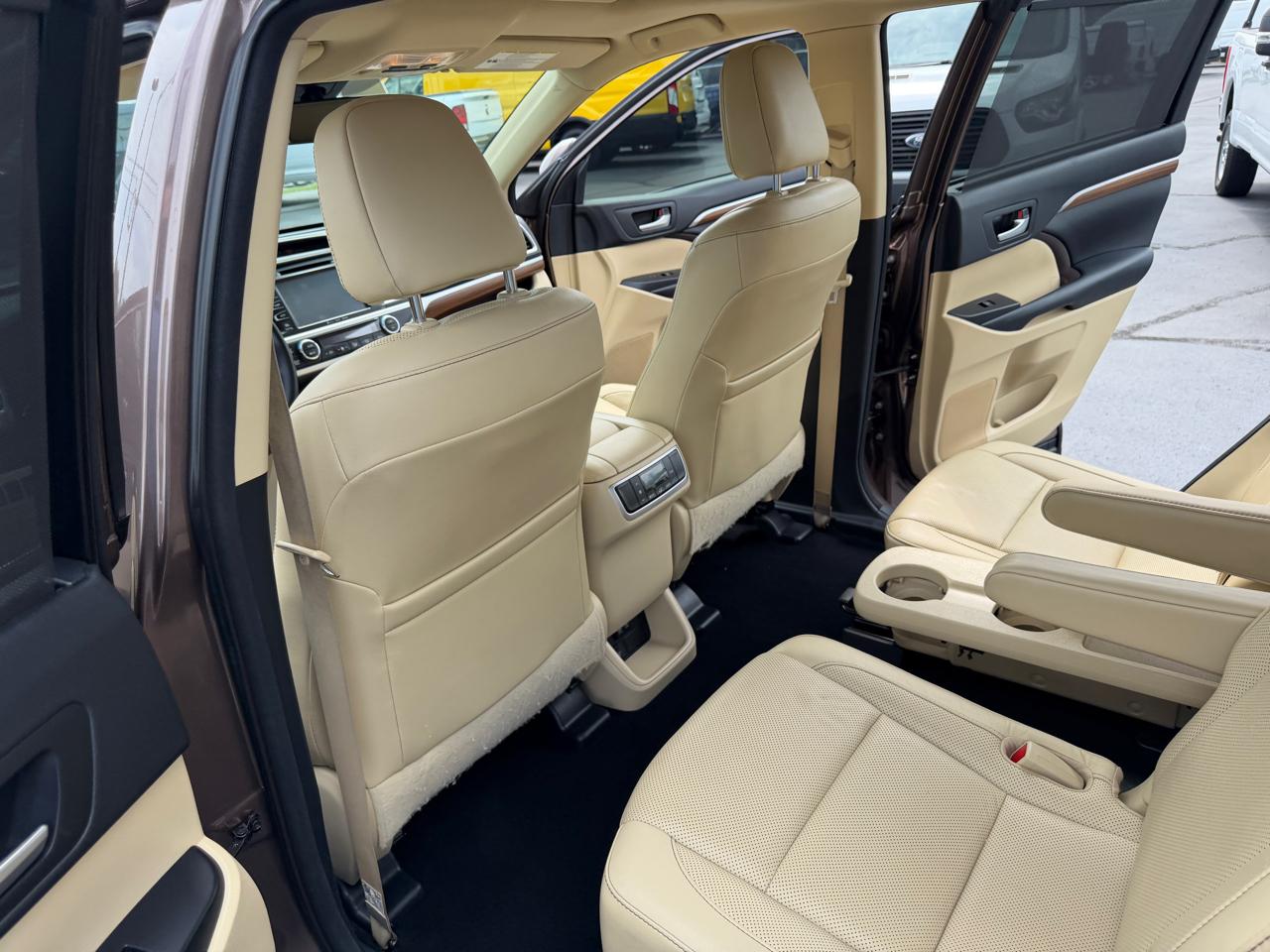 Toyota Highlander  2017