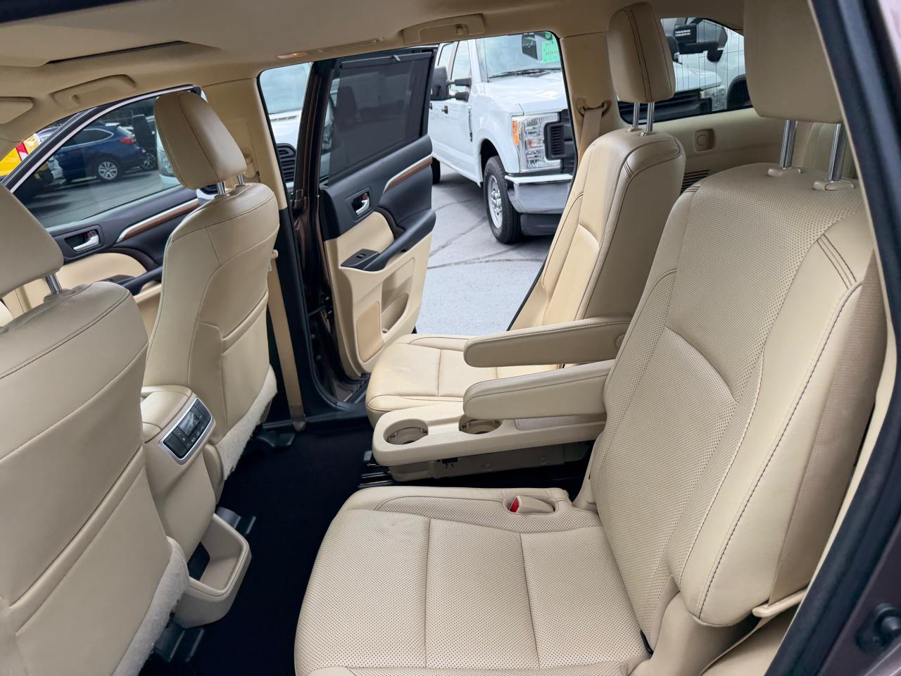 Toyota Highlander  2017