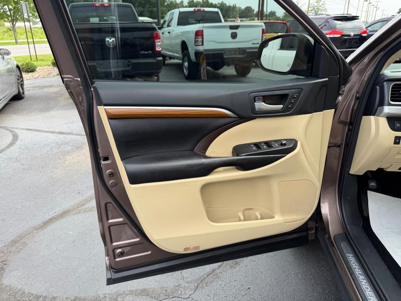 Toyota Highlander  2017