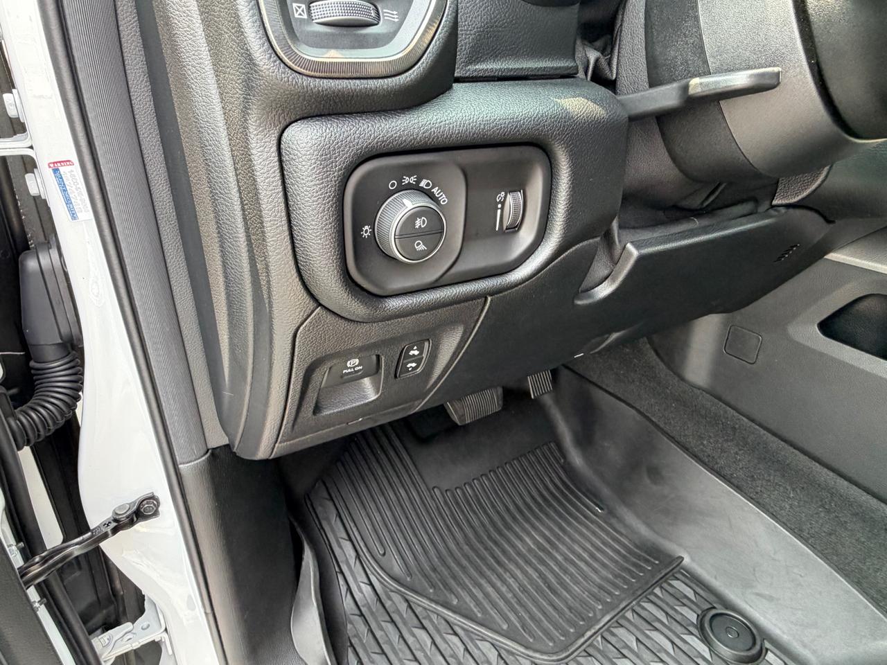 RAM 1500 Rebel 4x4 Crew Cab 5'7" Box 2021