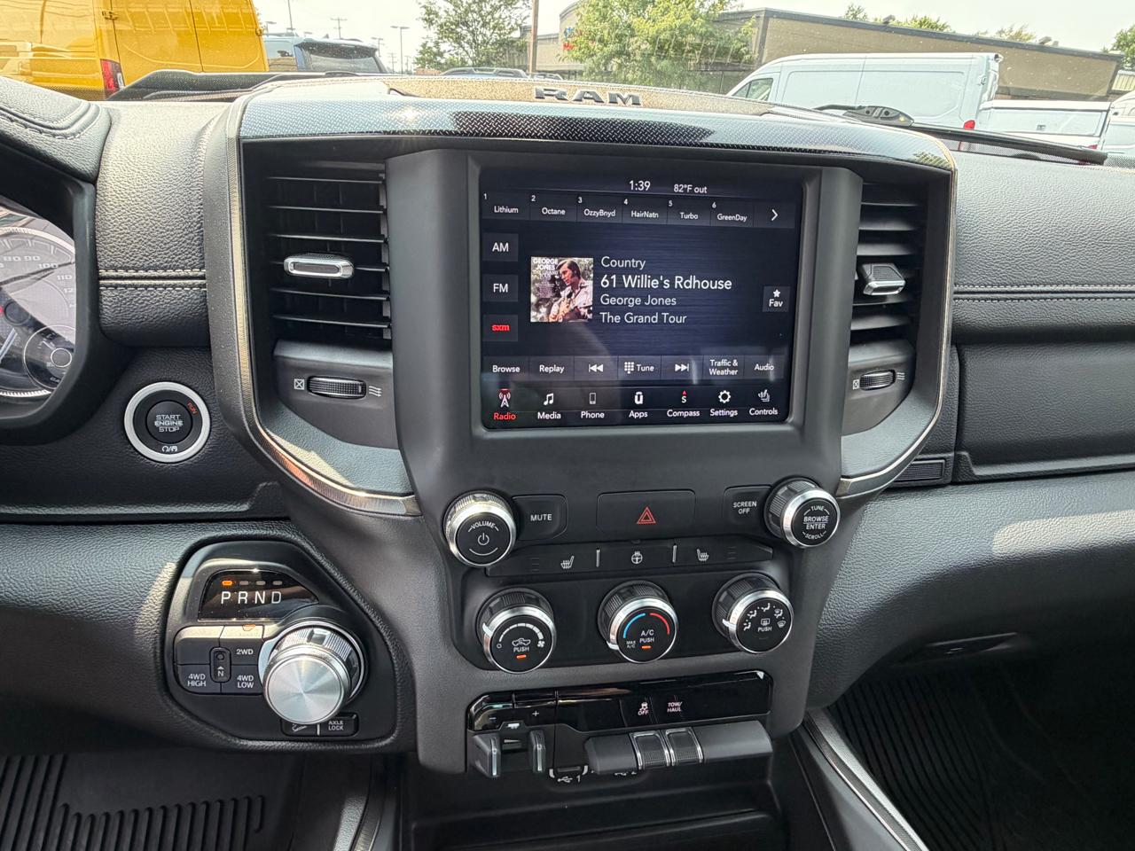 RAM 1500 Rebel 4x4 Crew Cab 5'7" Box 2021