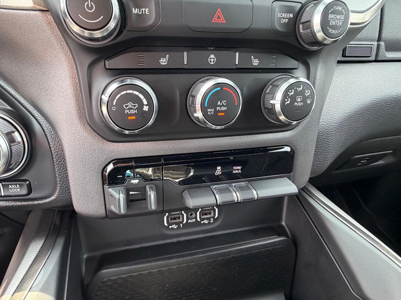 RAM 1500 Rebel 4x4 Crew Cab 5'7" Box 2021