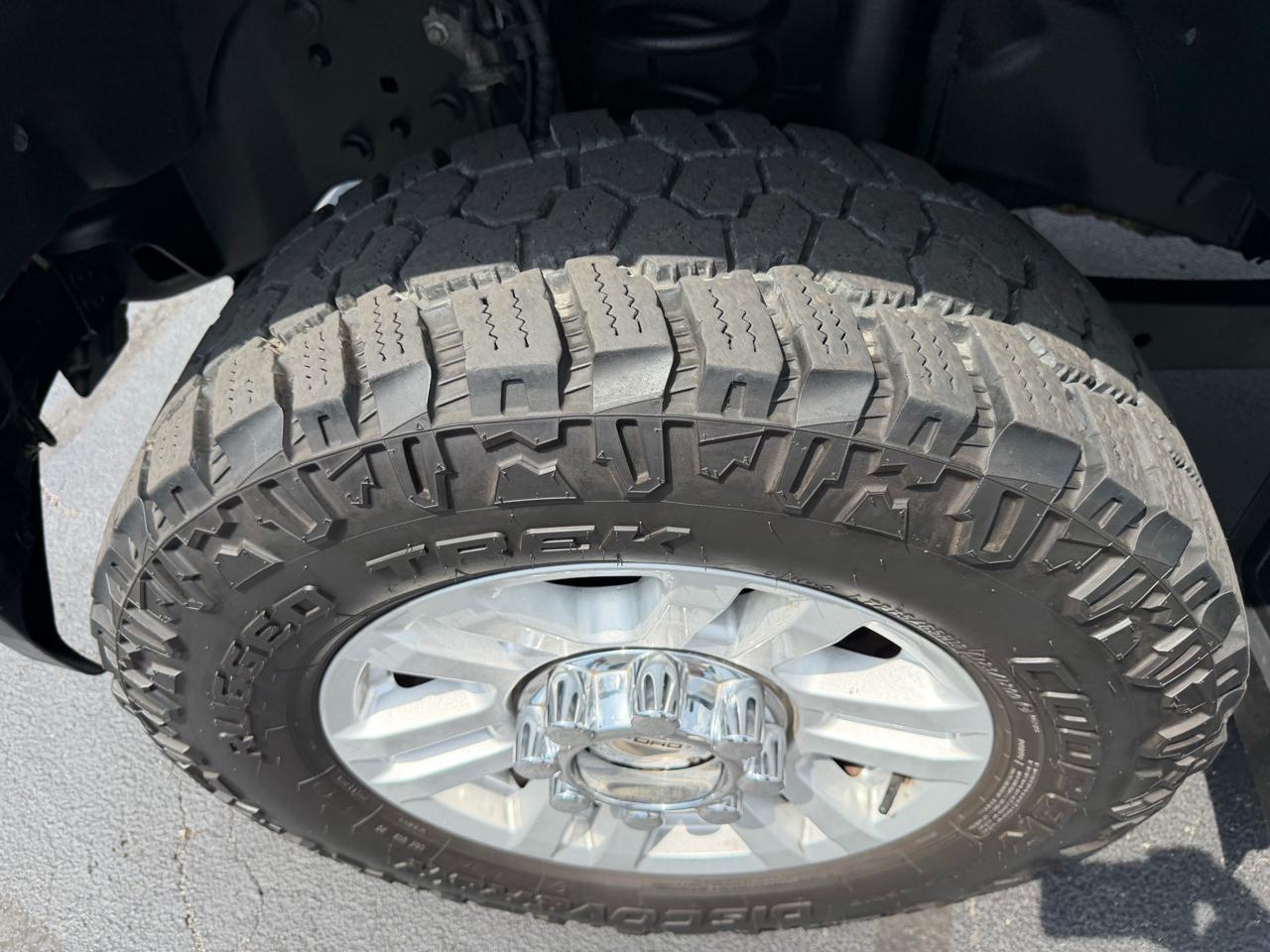 Ford Super Duty F-250 SRW XLT 4WD Reg Cab 8' Box 2017