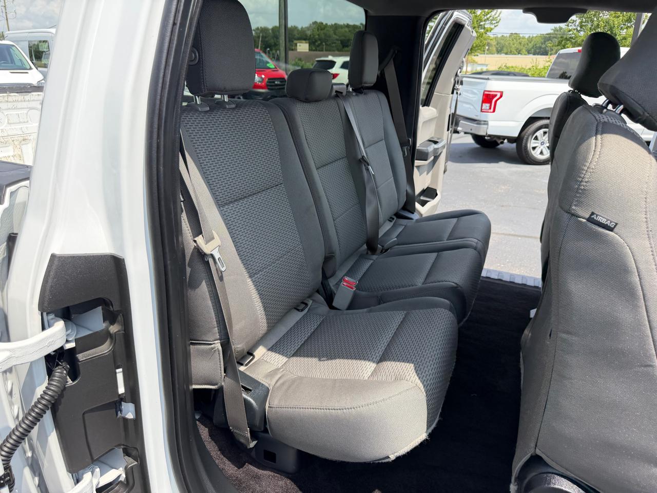 Ford F-150 2WD SuperCab 145" XL 2016