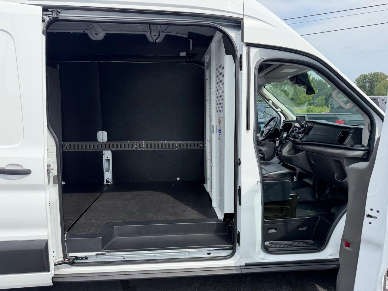Ford Transit Cargo Van T-250 148" Hi Rf 9070 GVWR RWD 2020
