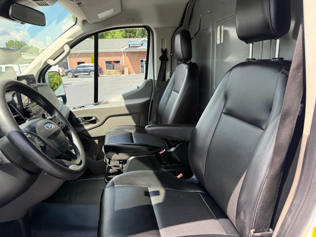 Ford Transit Cargo Van T-250 130" Low Rf 9070 GVWR RWD 2020