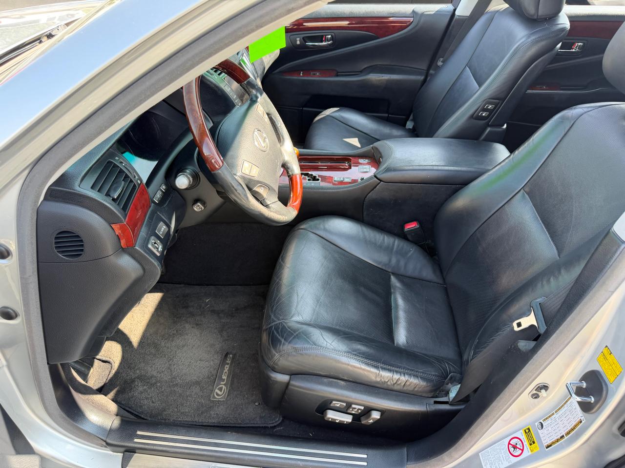 Lexus LS 460 4dr Sdn 2007