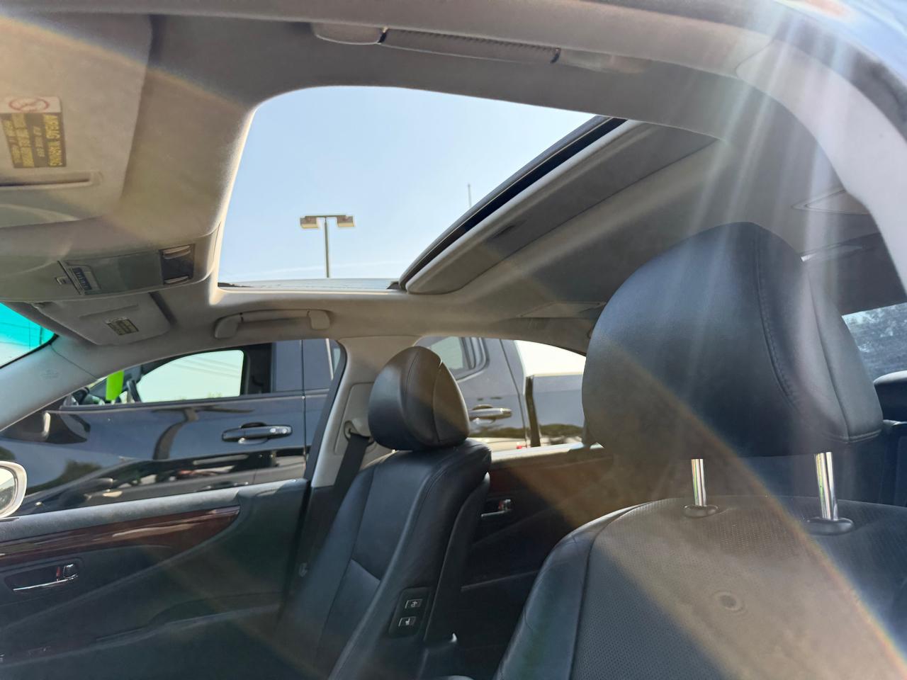 Lexus LS 460 4dr Sdn 2007