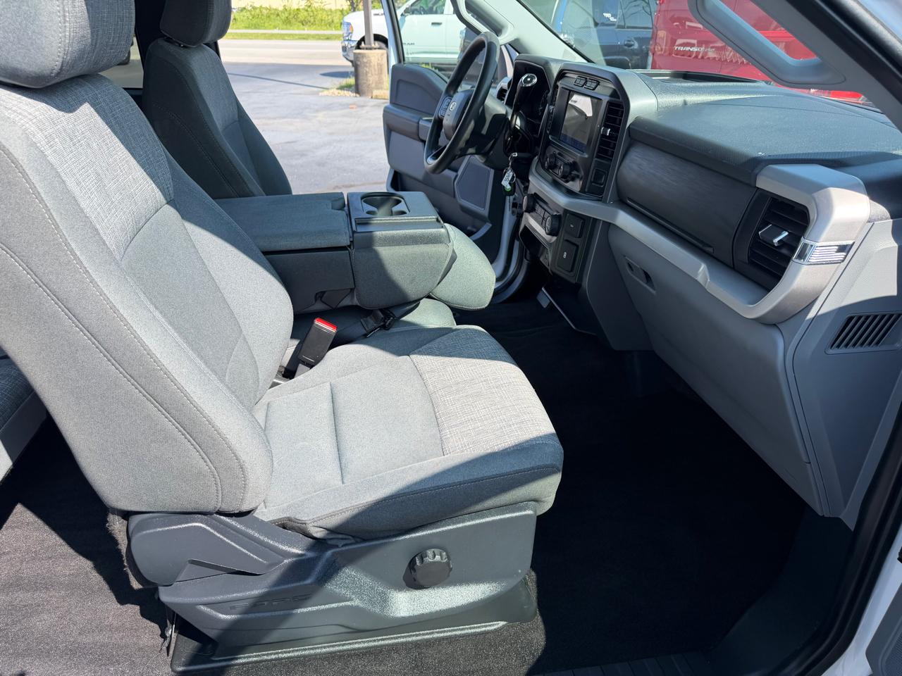Ford F-150 XLT 2WD SuperCab 6.5' Box 2022