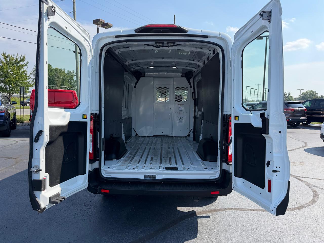 Ford Transit Cargo Van T-250 130" Med Rf 9070 GVWR AWD 2020