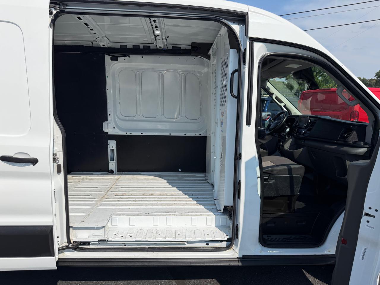 Ford Transit Cargo Van T-250 130" Med Rf 9070 GVWR AWD 2020
