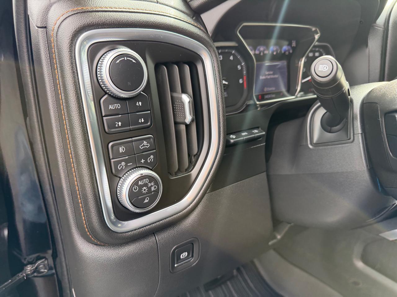 GMC Sierra 1500 AT4 Crew Cab 4WD 2019