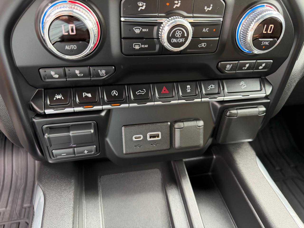 GMC Sierra 1500 AT4 Crew Cab 4WD 2019