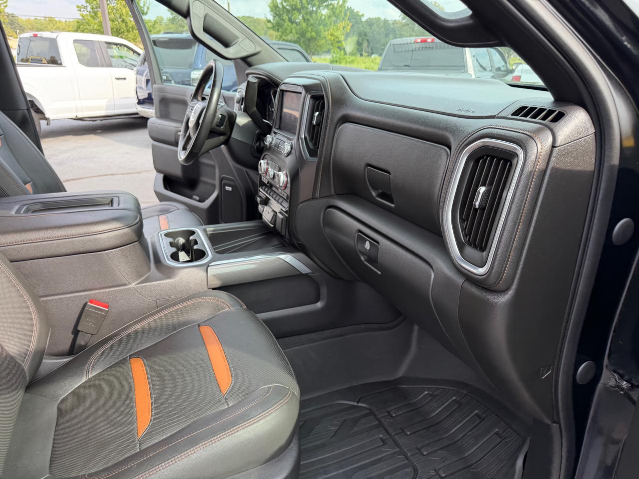 GMC Sierra 1500 AT4 Crew Cab 4WD 2019