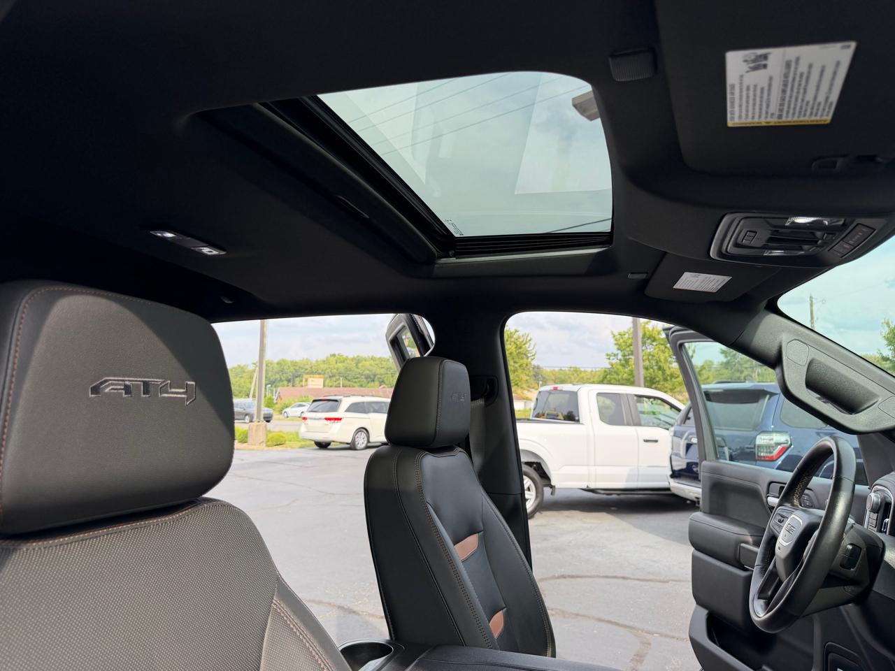 GMC Sierra 1500 AT4 Crew Cab 4WD 2019