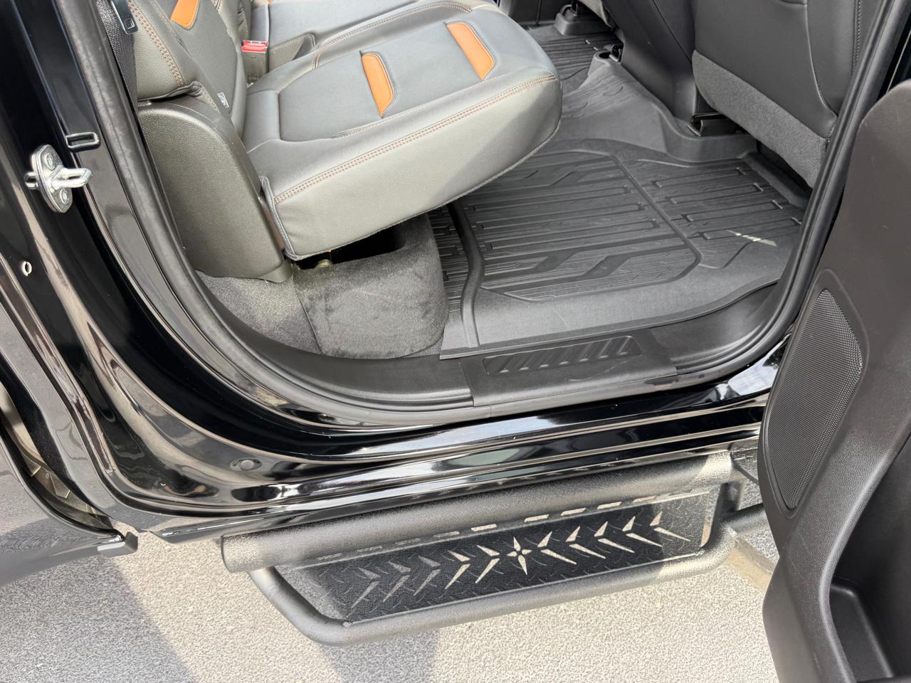 GMC Sierra 1500 AT4 Crew Cab 4WD 2019