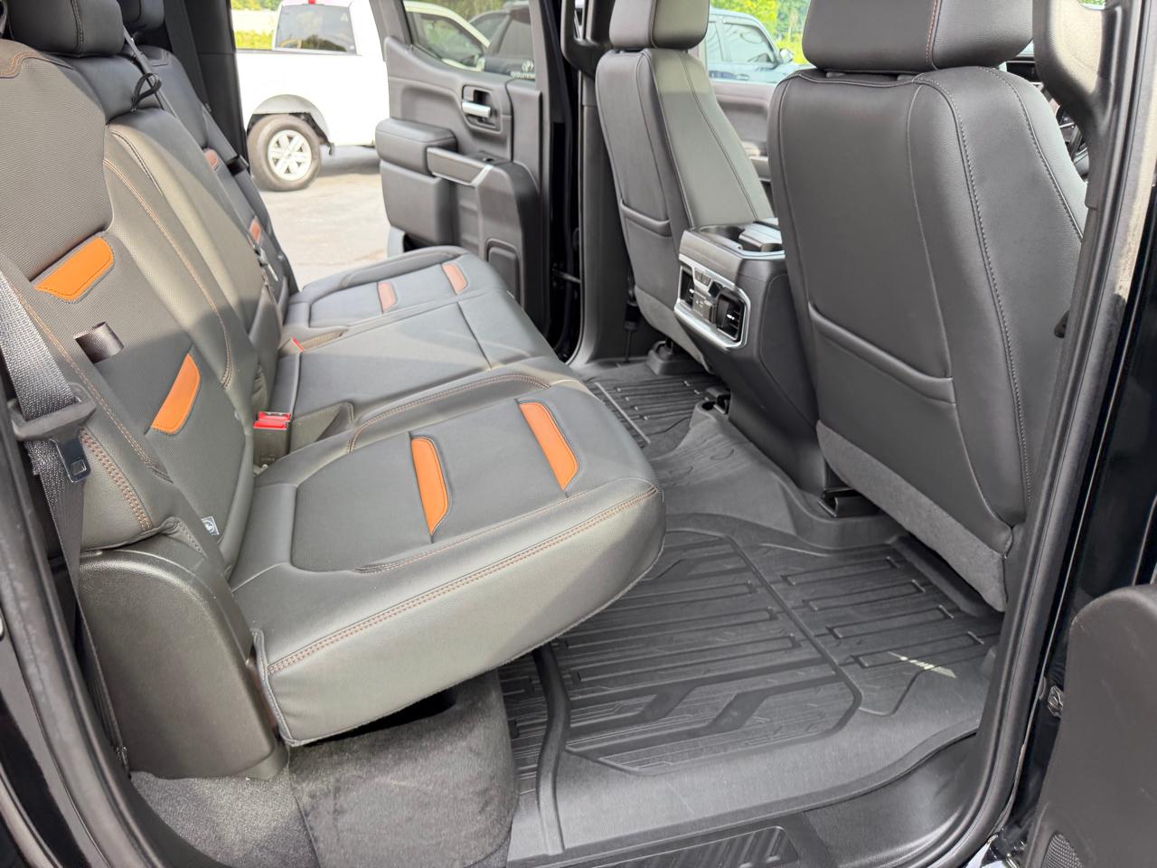 GMC Sierra 1500 AT4 Crew Cab 4WD 2019