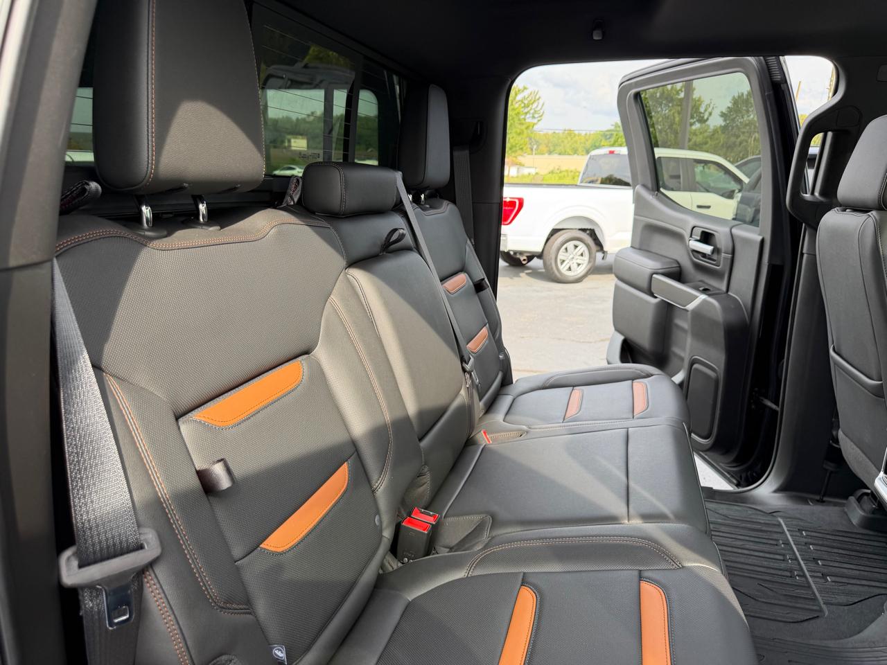 GMC Sierra 1500 AT4 Crew Cab 4WD 2019