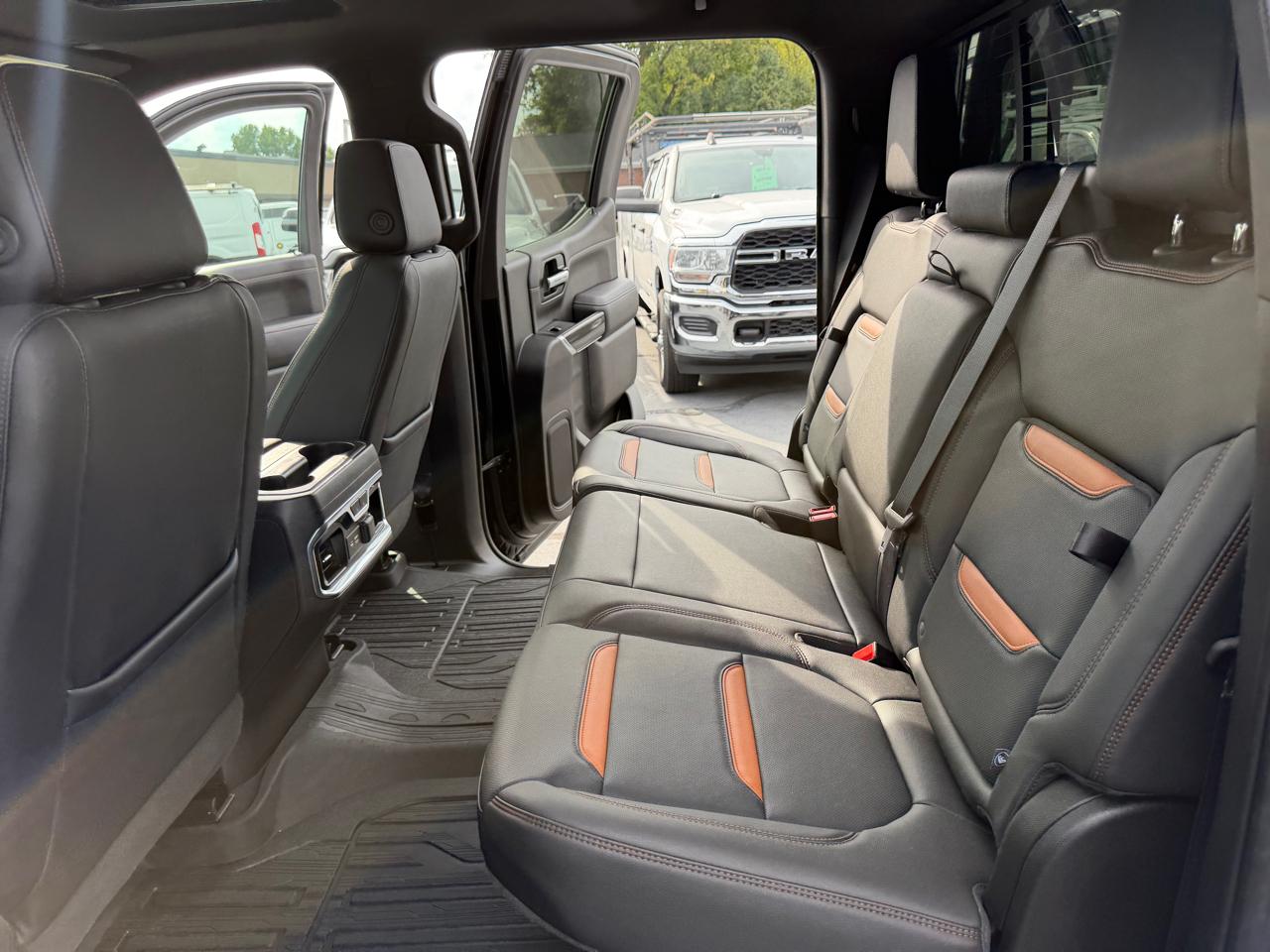 GMC Sierra 1500 AT4 Crew Cab 4WD 2019