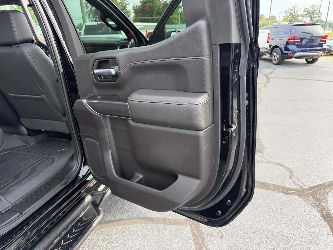 GMC Sierra 1500 AT4 Crew Cab 4WD 2019