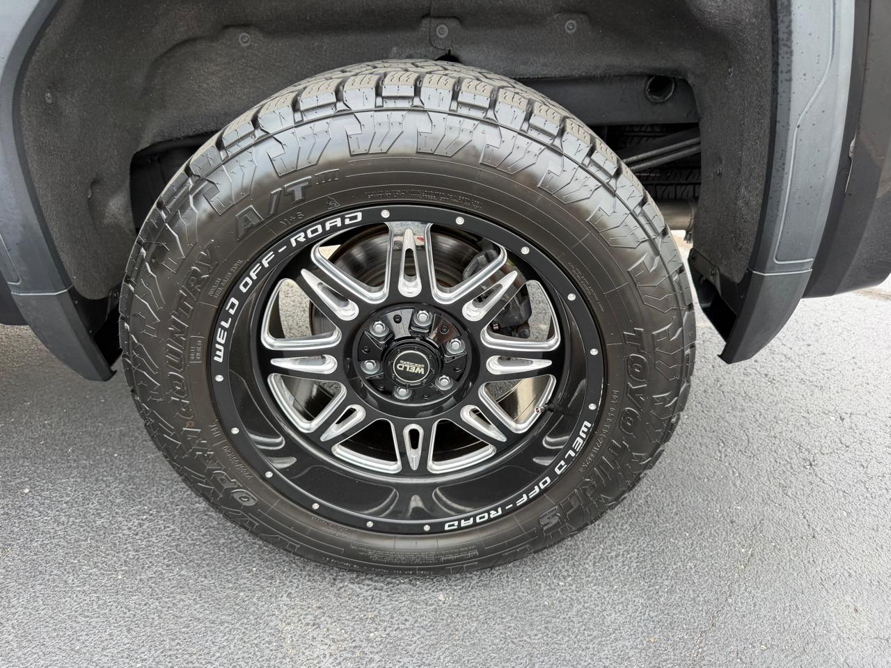 GMC Sierra 1500 AT4 Crew Cab 4WD 2019