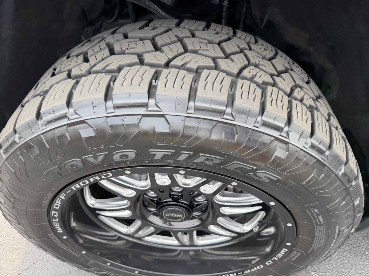 GMC Sierra 1500 AT4 Crew Cab 4WD 2019