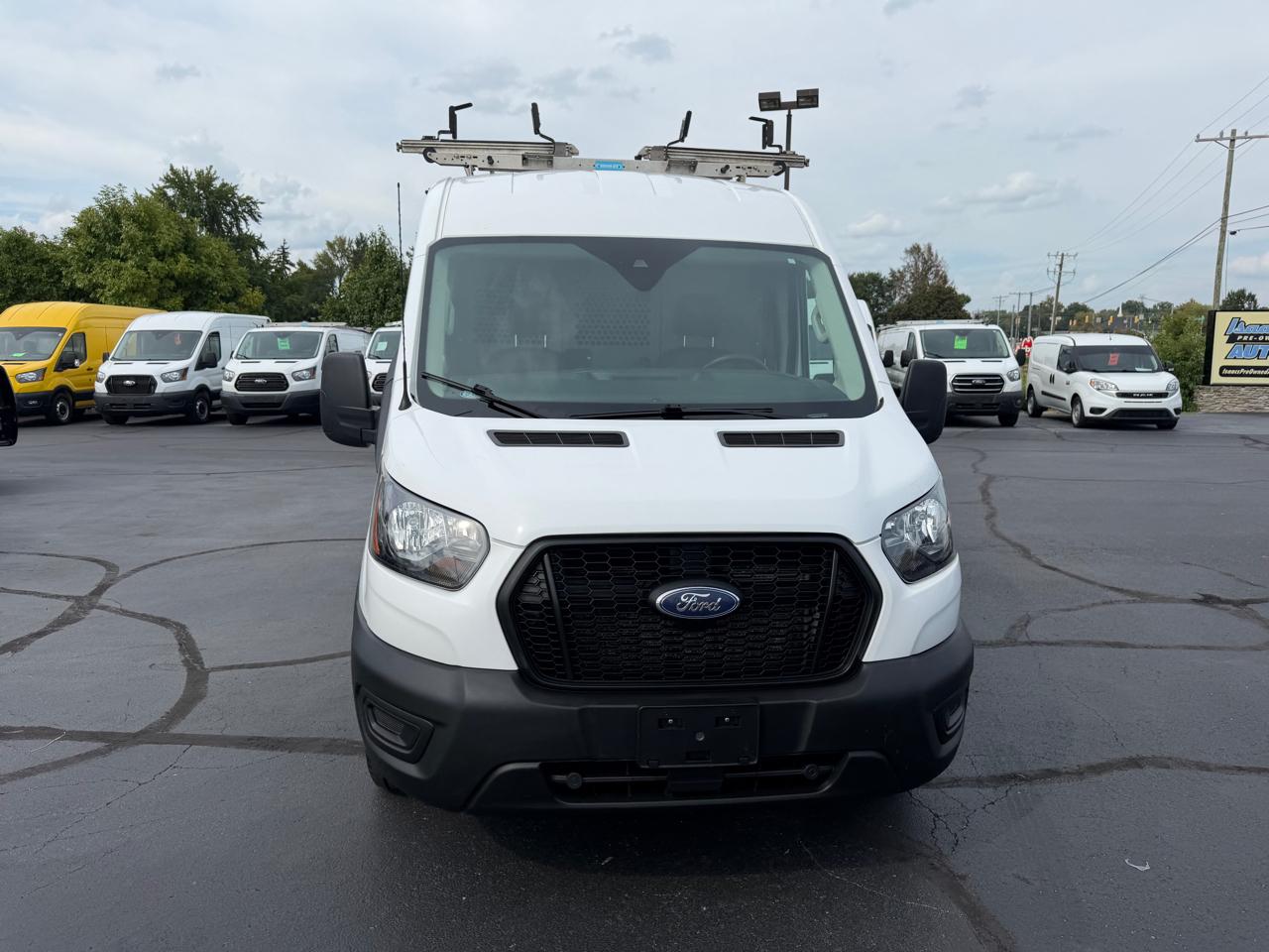 Ford Transit Cargo Van T-250 130" Med Rf 9070 GVWR RWD 2021