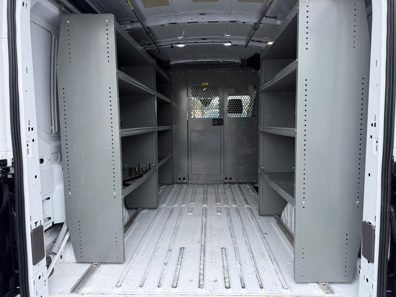 Ford Transit Cargo Van T-250 130" Med Rf 9070 GVWR RWD 2021