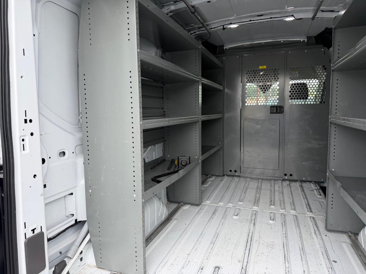 Ford Transit Cargo Van T-250 130" Med Rf 9070 GVWR RWD 2021