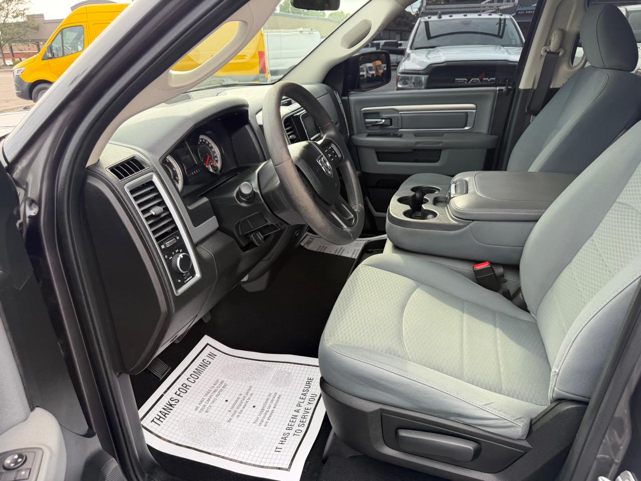 RAM 1500 Classic SLT 4x4 Crew Cab 6'4" Box 2020