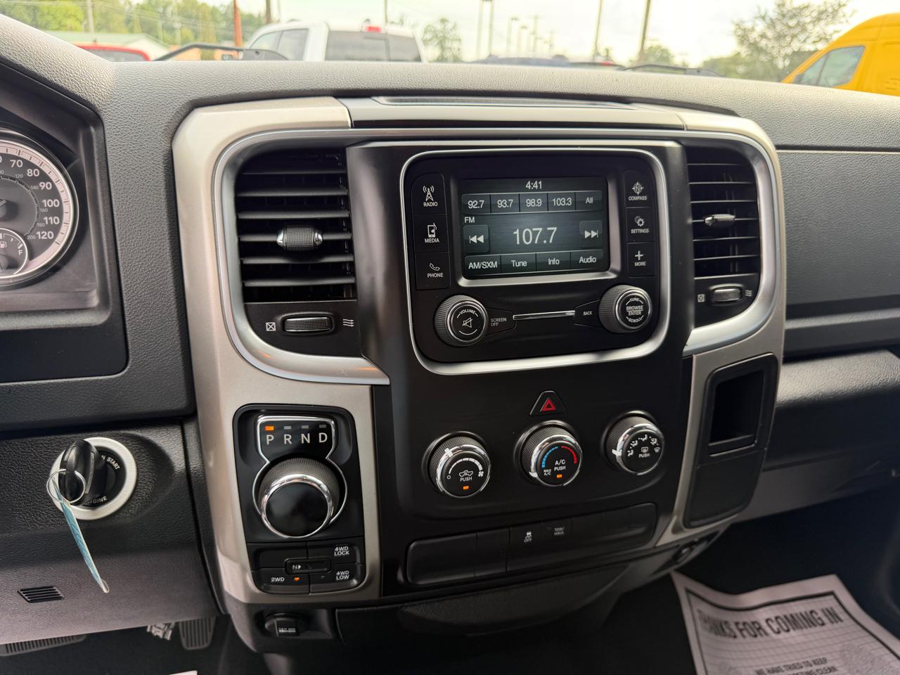 RAM 1500 Classic SLT 4x4 Crew Cab 6'4" Box 2020