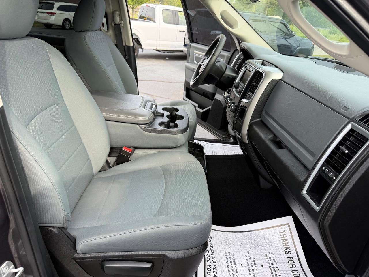 RAM 1500 Classic SLT 4x4 Crew Cab 6'4" Box 2020