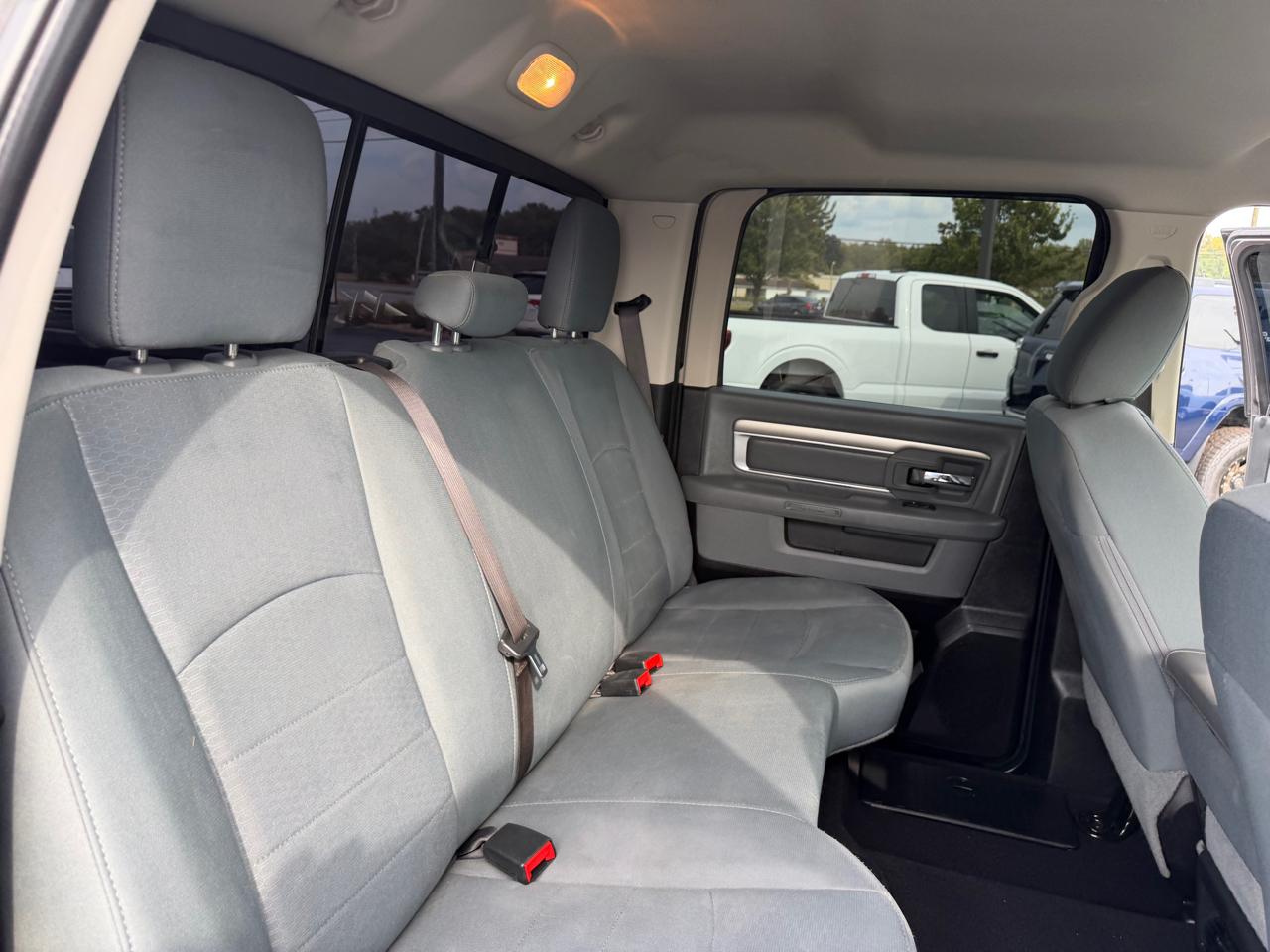 RAM 1500 Classic SLT 4x4 Crew Cab 6'4" Box 2020