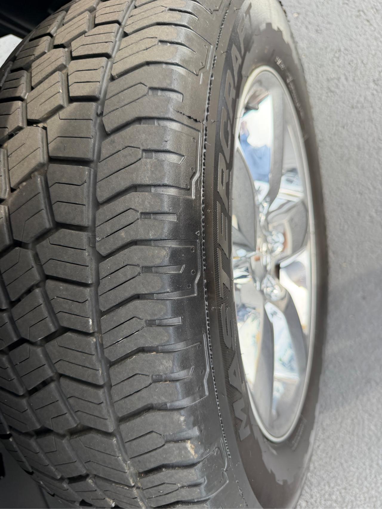 RAM 1500 Classic SLT 4x4 Crew Cab 6'4" Box 2020