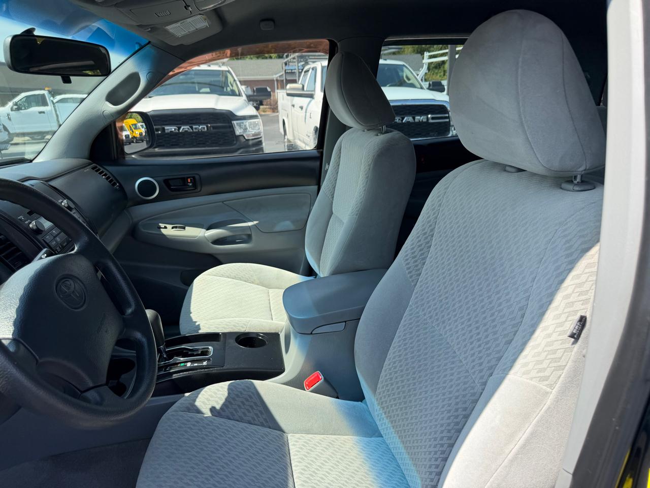 Toyota Tacoma  2010
