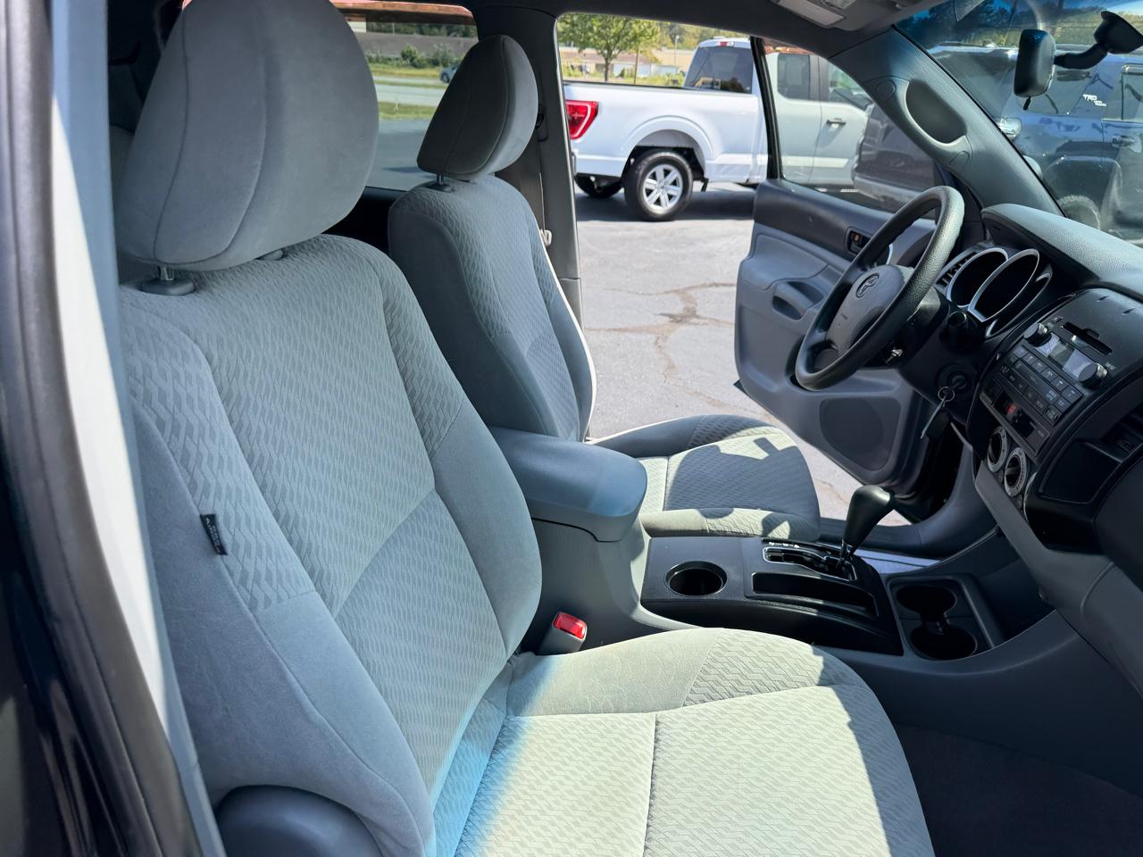 Toyota Tacoma  2010