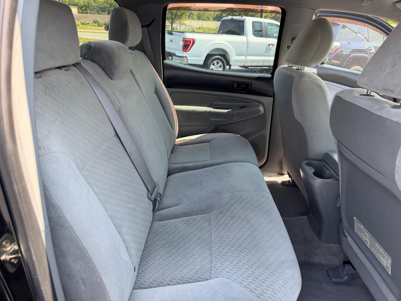 Toyota Tacoma  2010
