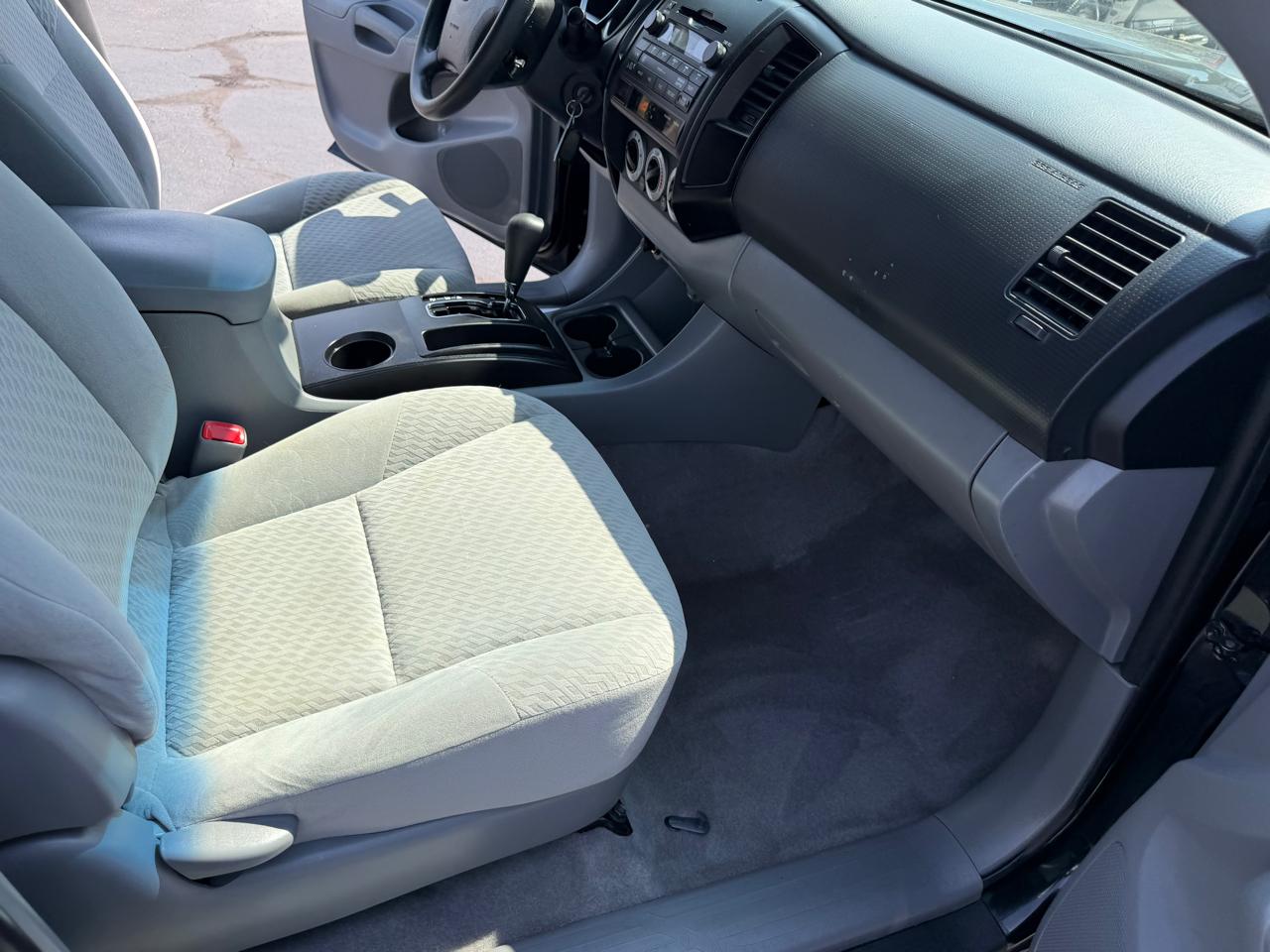 Toyota Tacoma  2010